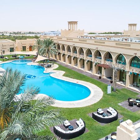 فندق ويسترن - مدينة زايد Madīnat Zāyid المظهر الخارجي الصورة